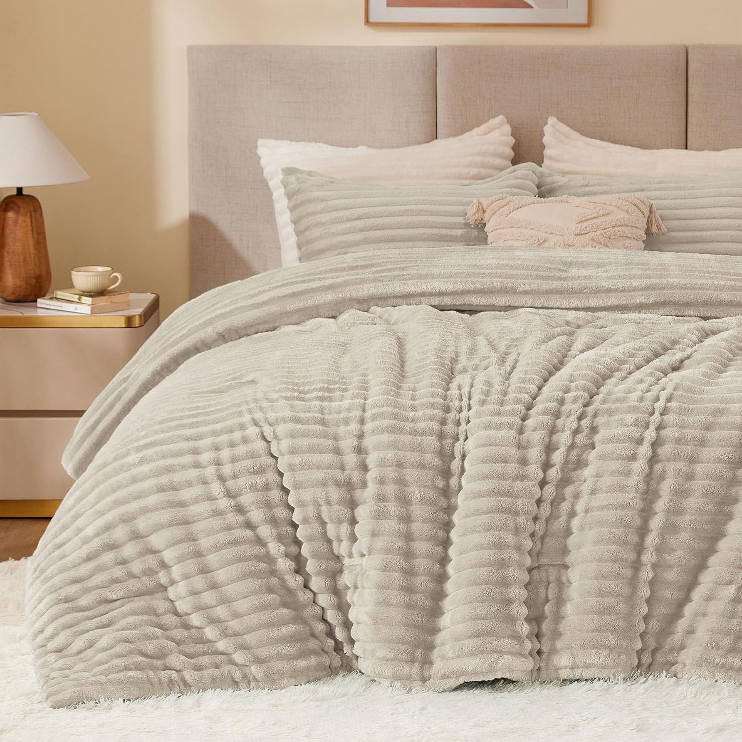 BEDELITE Fleece Twin Comforter Set -Super Soft & Warm Fluffy Coral Bedding, Luxury Fuzzy Heavy Bed Set for Winter with 1 Pillow case