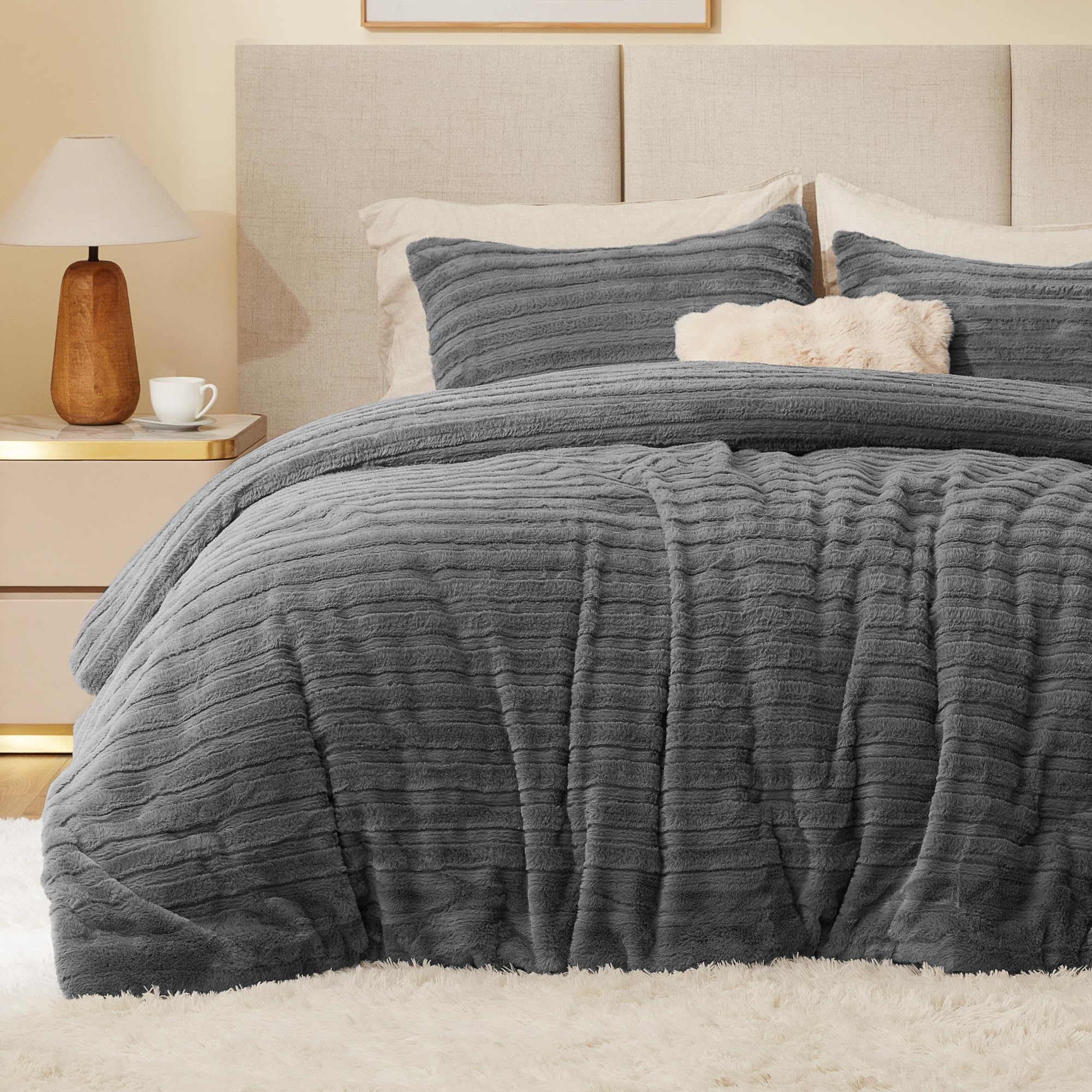 BEDELITE Fleece Twin Comforter Set -Super Soft & Warm Fluffy Coral Bedding, Luxury Fuzzy Heavy Bed Set for Winter with 1 Pillow case