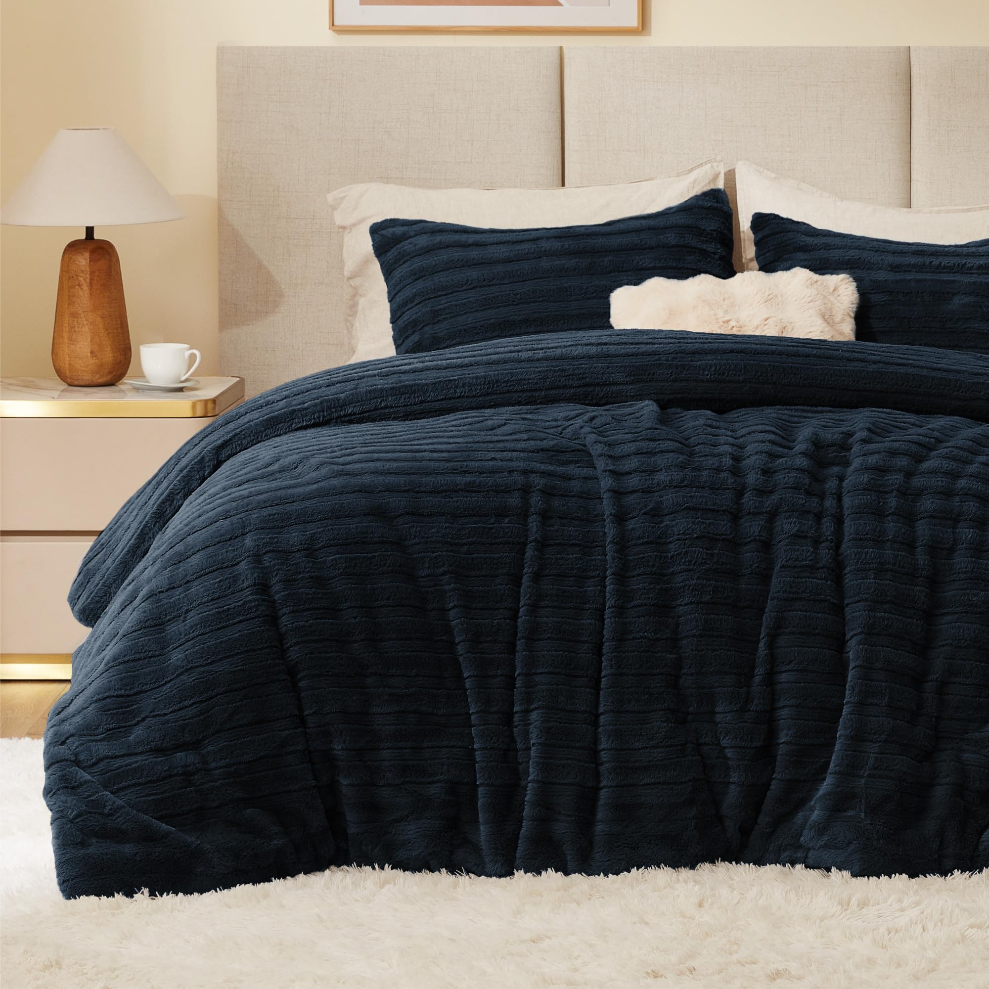 BEDELITE Fleece Twin Comforter Set -Super Soft & Warm Fluffy Coral Bedding, Luxury Fuzzy Heavy Bed Set for Winter with 1 Pillow case