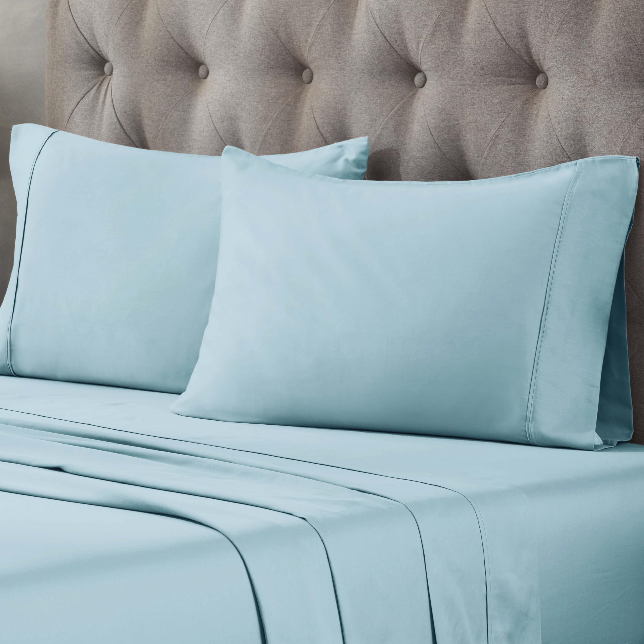 Superior Egyptian Cotton 300 Thread Count Pillowcases, Pillow Cases, Modern, Solid Classic Pillow Case Cover, Ultra-Soft Comfort Basics, Bedding Essentials, Bed Accents, Set of 2, Standard, Coral