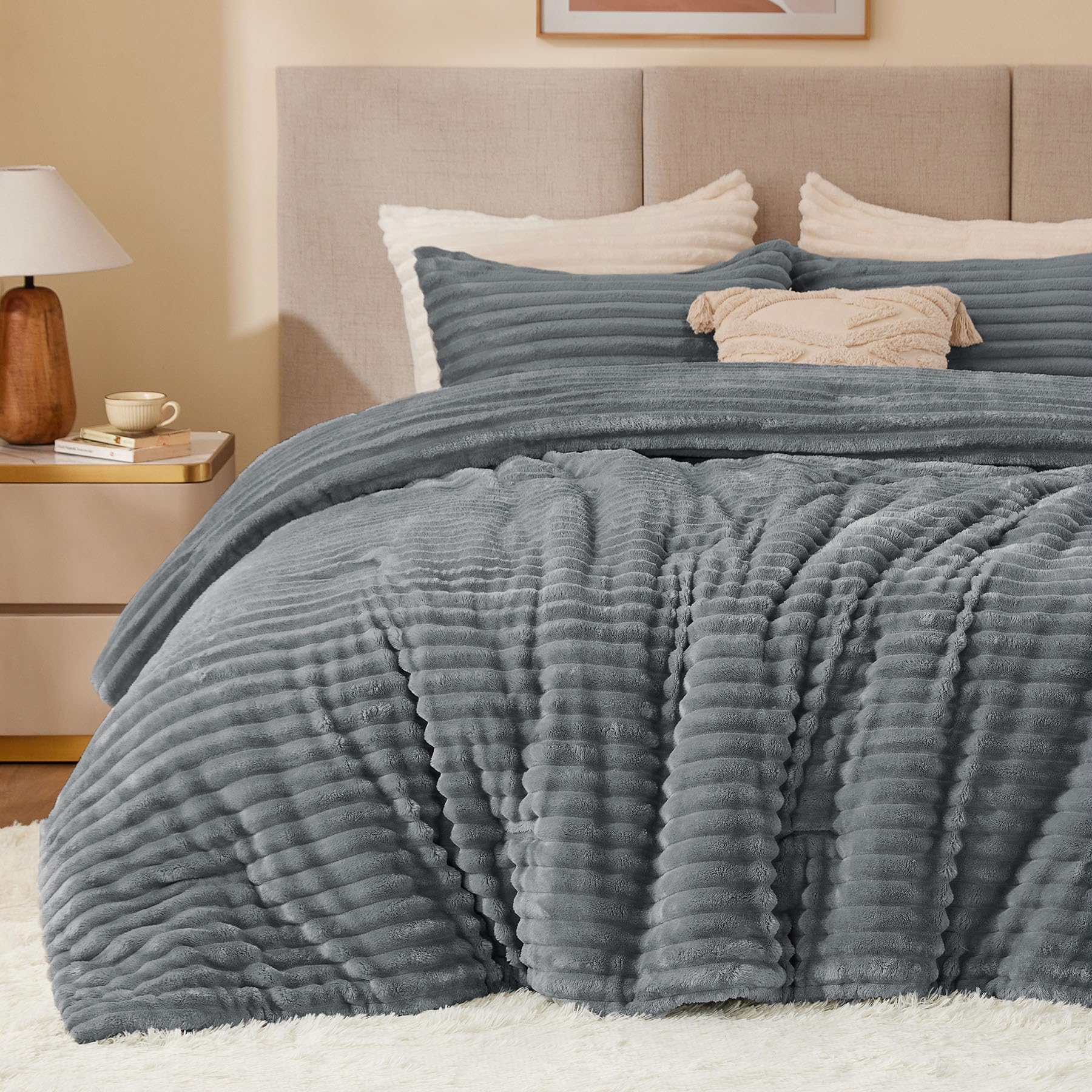 BEDELITE Fleece Twin Comforter Set -Super Soft & Warm Fluffy Coral Bedding, Luxury Fuzzy Heavy Bed Set for Winter with 1 Pillow case